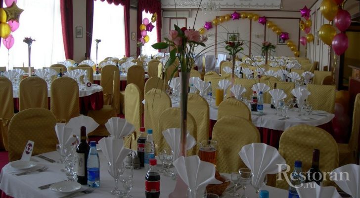 banqueting hall  Kosmos in Fili