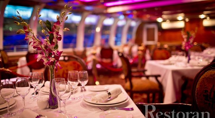 Restaurant Radisson Royal fleet - photo №2